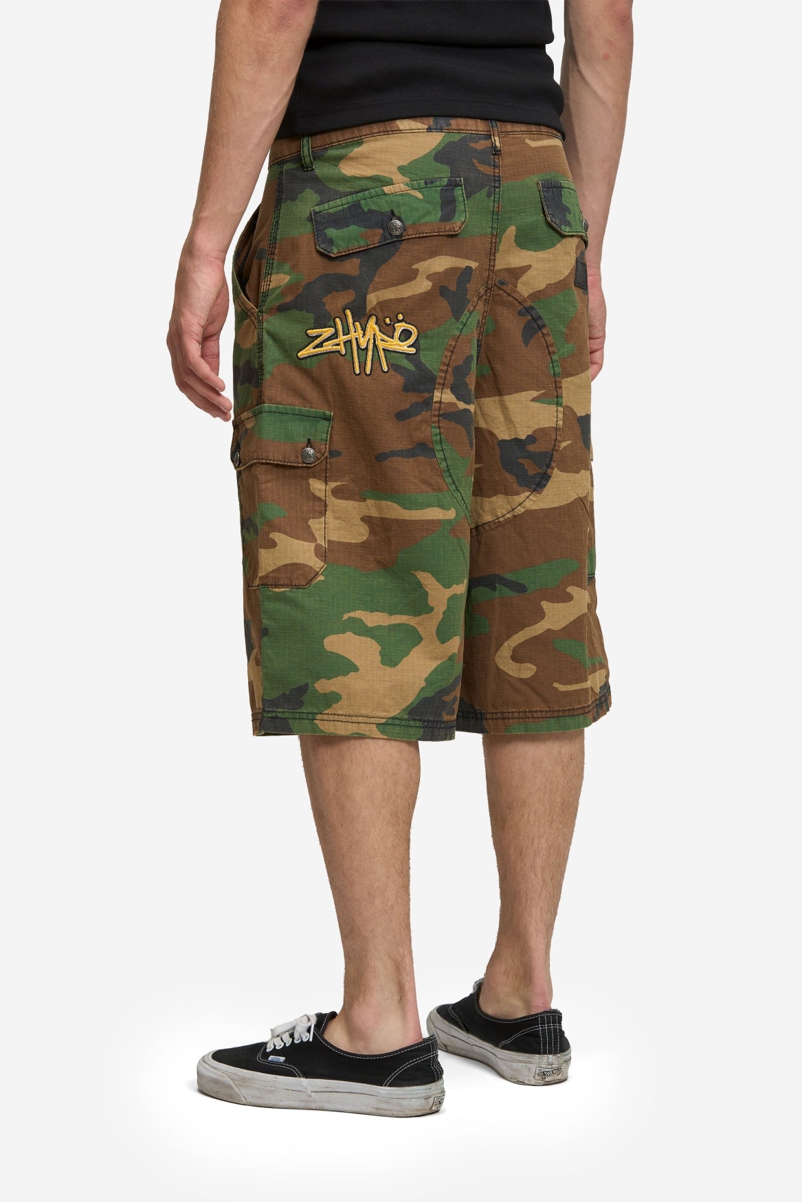 Cargo Shorts in Washed Camo