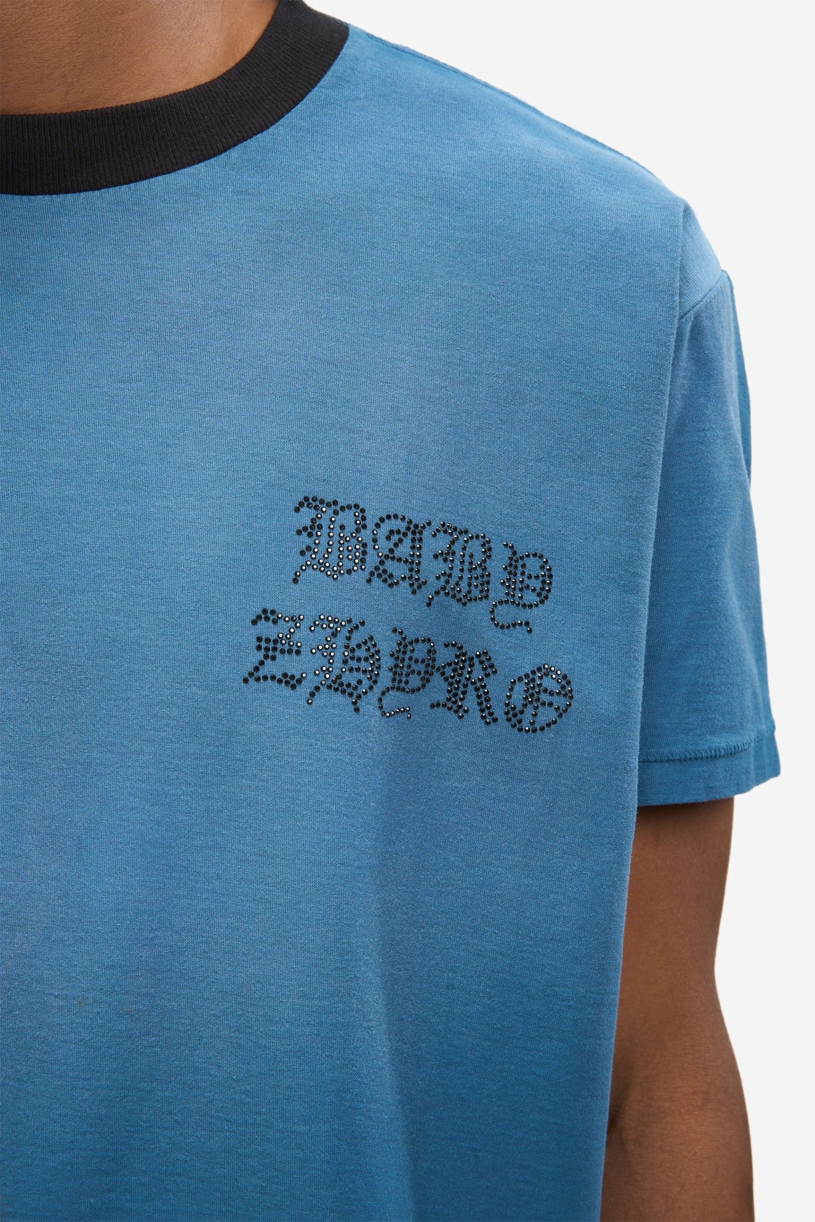 Eyes Tee in Washed Navy